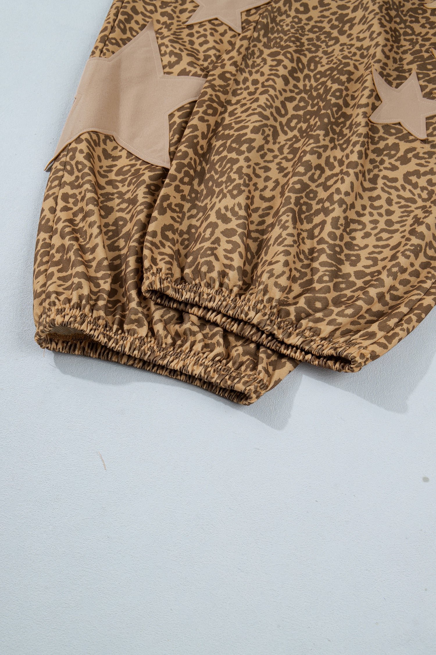 *Khaki Plus Size Leopard Print Western Star Patched Jogger Pants