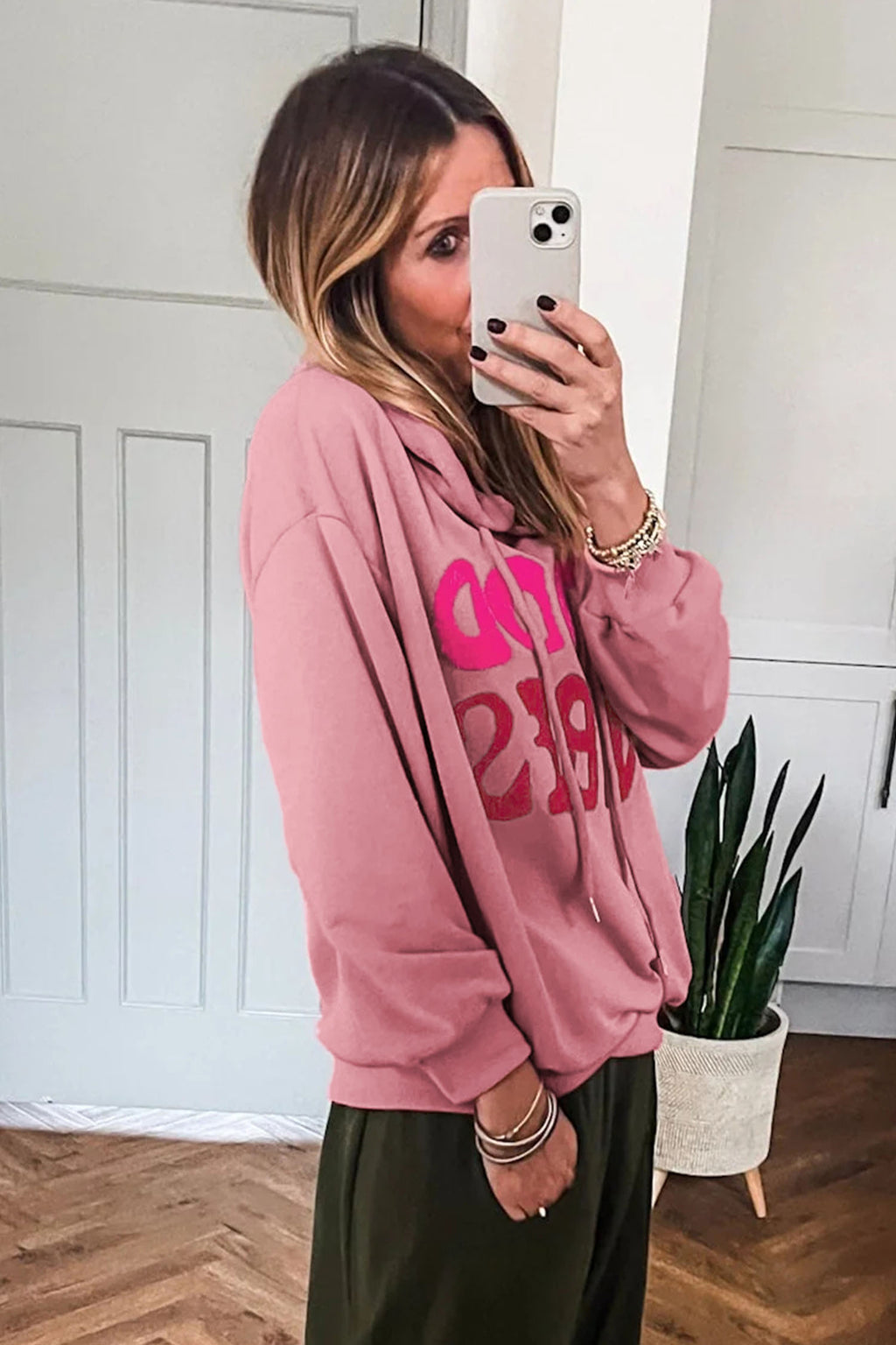 *Gossamer Pink GOOD VIBES Chenille Letter Graphic Casual Hoodie