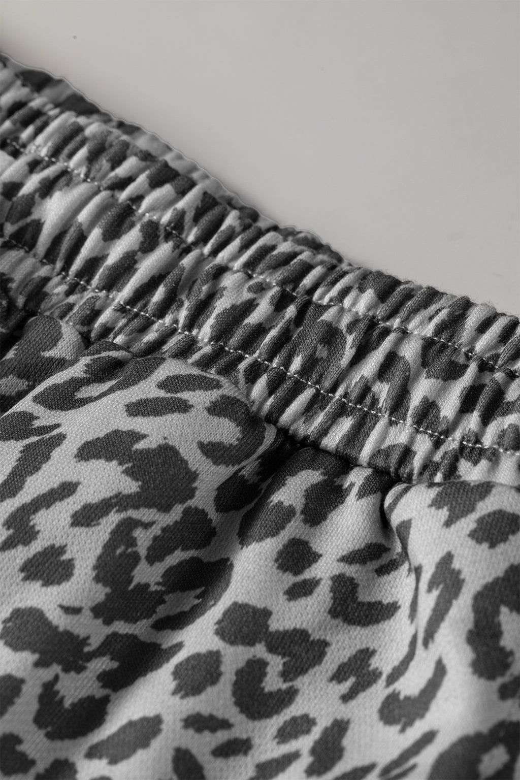 *Gray Leopard Print Star Patched Drawstring Elastic Waist Jogger Pants