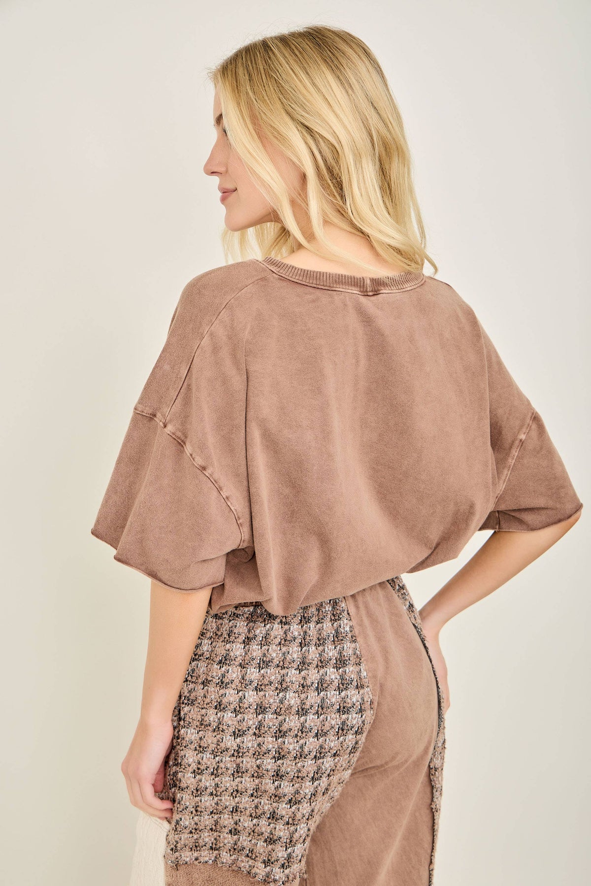 ~MineralWash V NECK everyday Tshirt