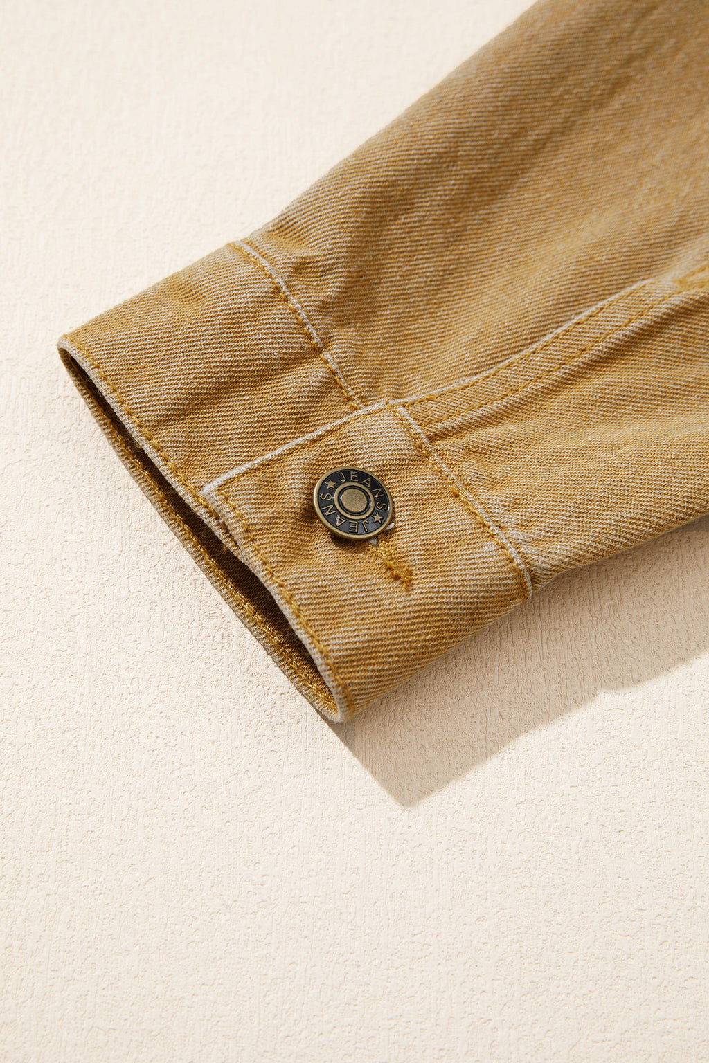 *honey gold Metal Button Front Long Sleeve Collar Denim Jacket