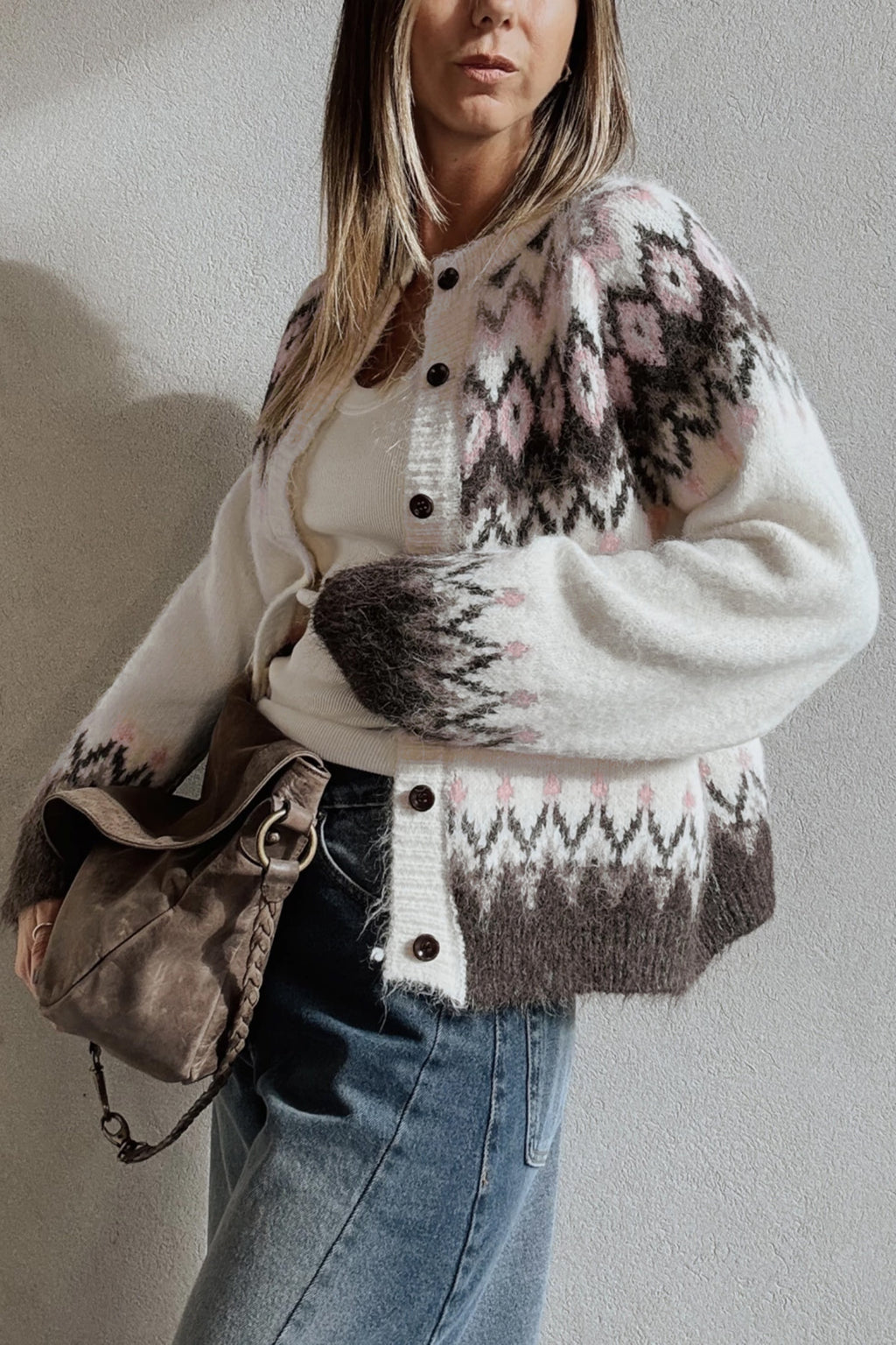 *White Geometric Pattern Brushed Knit Button Cardigan