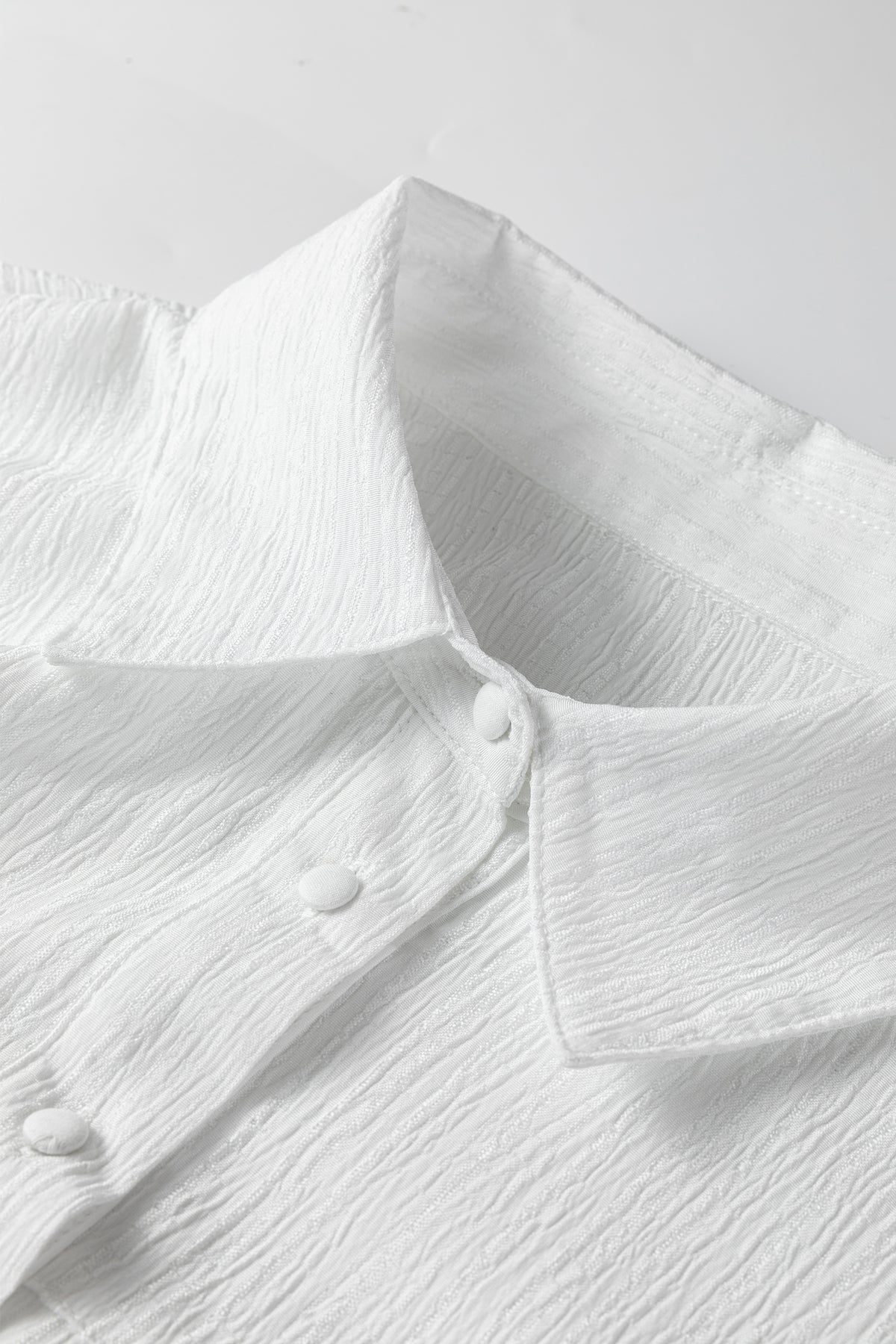 *White Crinkled Texture Lantern Sleeve Button Down Loose Shirt