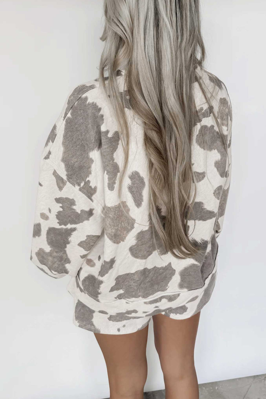 *Gray Western Print Raw Hem Long Sleeve Top Drawstring Shorts Set