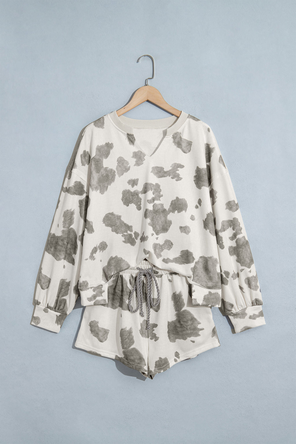*Gray Western Print Raw Hem Long Sleeve Top Drawstring Shorts Set