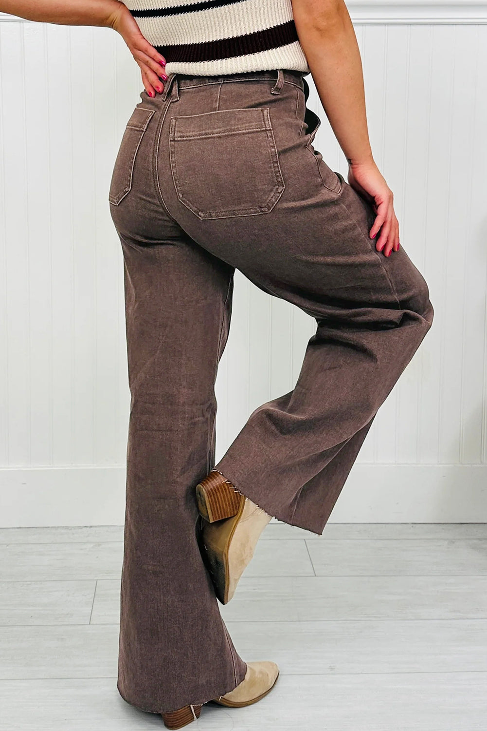 *Dark Brown Retro Washed Patch Pocket Loose Jeans