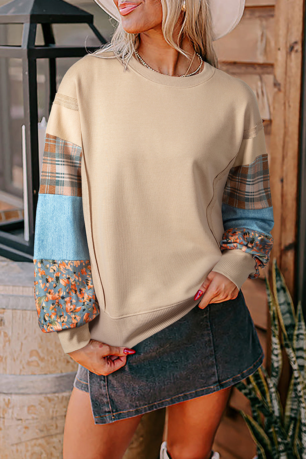 *Red Sandalwood Plaid Colorblock Patchwork Sleeve Raw Seam Sweatshirt
