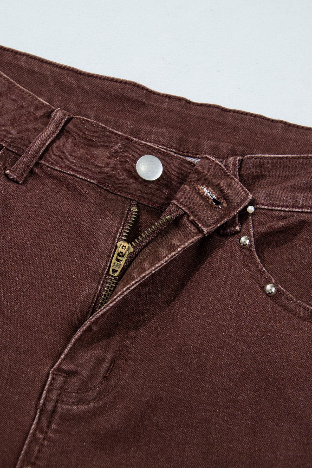*(2 colors) Coffee Side Seam Rivet Detail Ankle Length Casual Jeans