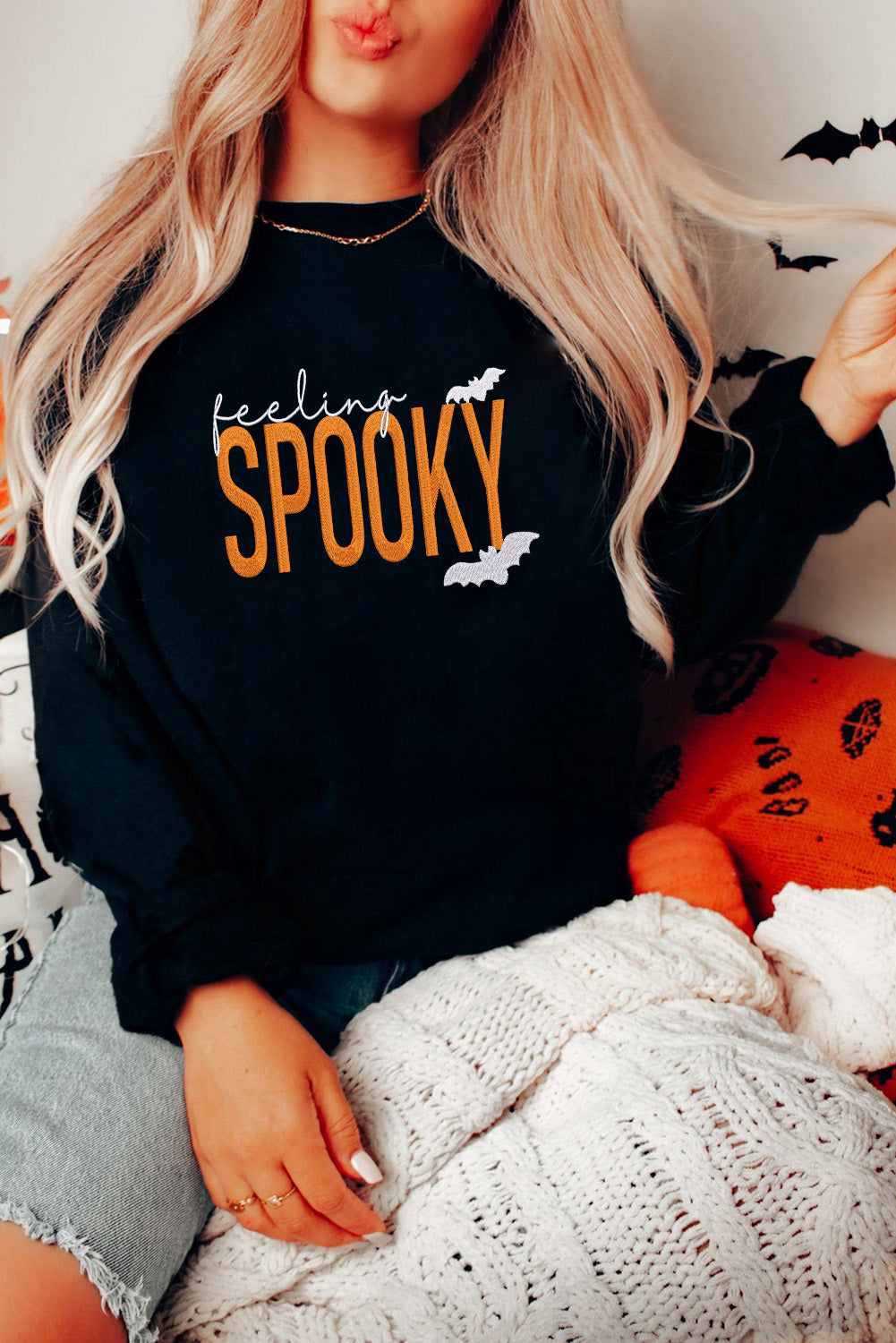 *Black Feeling Spooky Halloween Embroidered Graphic Baggy Sweatshirt