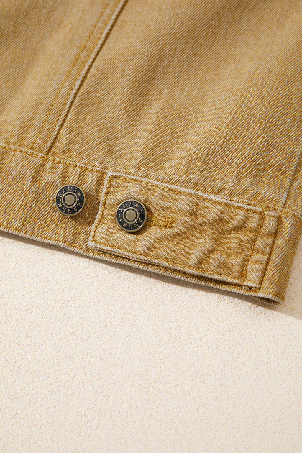 *honey gold Metal Button Front Long Sleeve Collar Denim Jacket