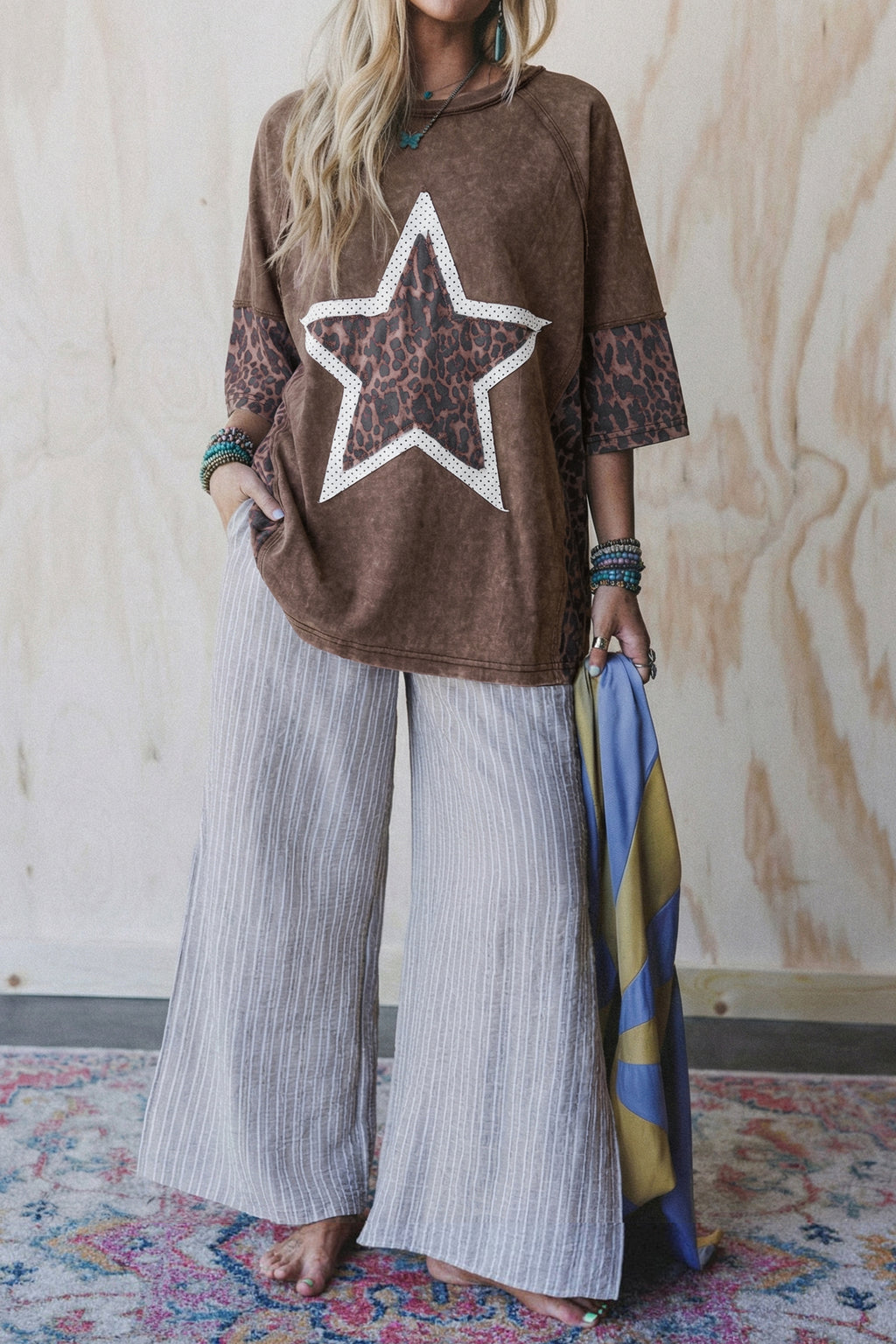 *Coffee Mineral Wash Exposed Seam Leopard Star Patched T Shirt