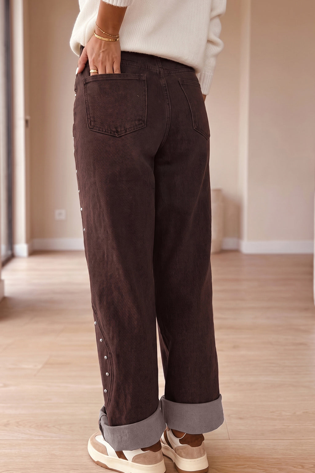*(2 colors) Coffee Side Seam Rivet Detail Ankle Length Casual Jeans