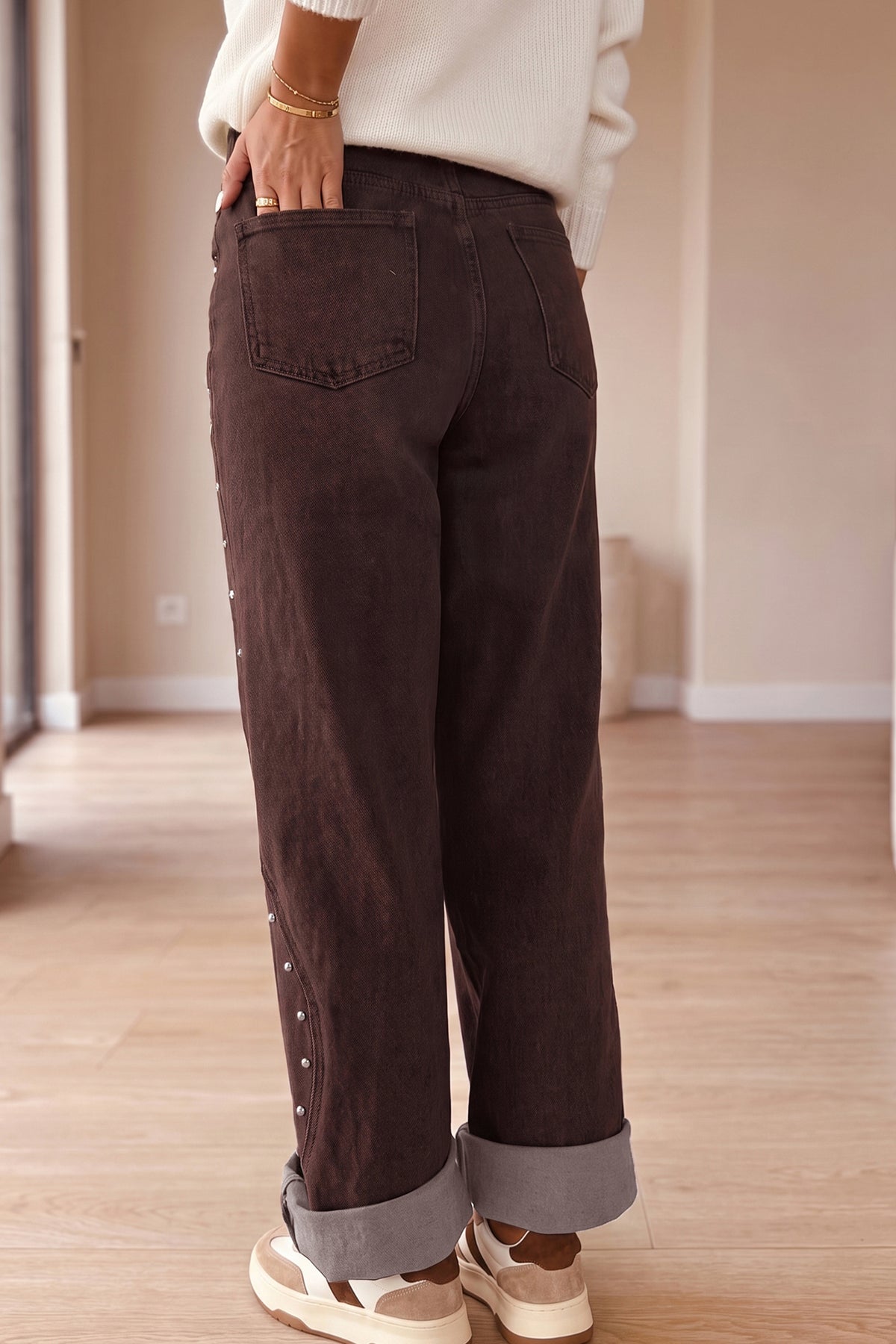 *(2 colors) Coffee Side Seam Rivet Detail Ankle Length Casual Jeans
