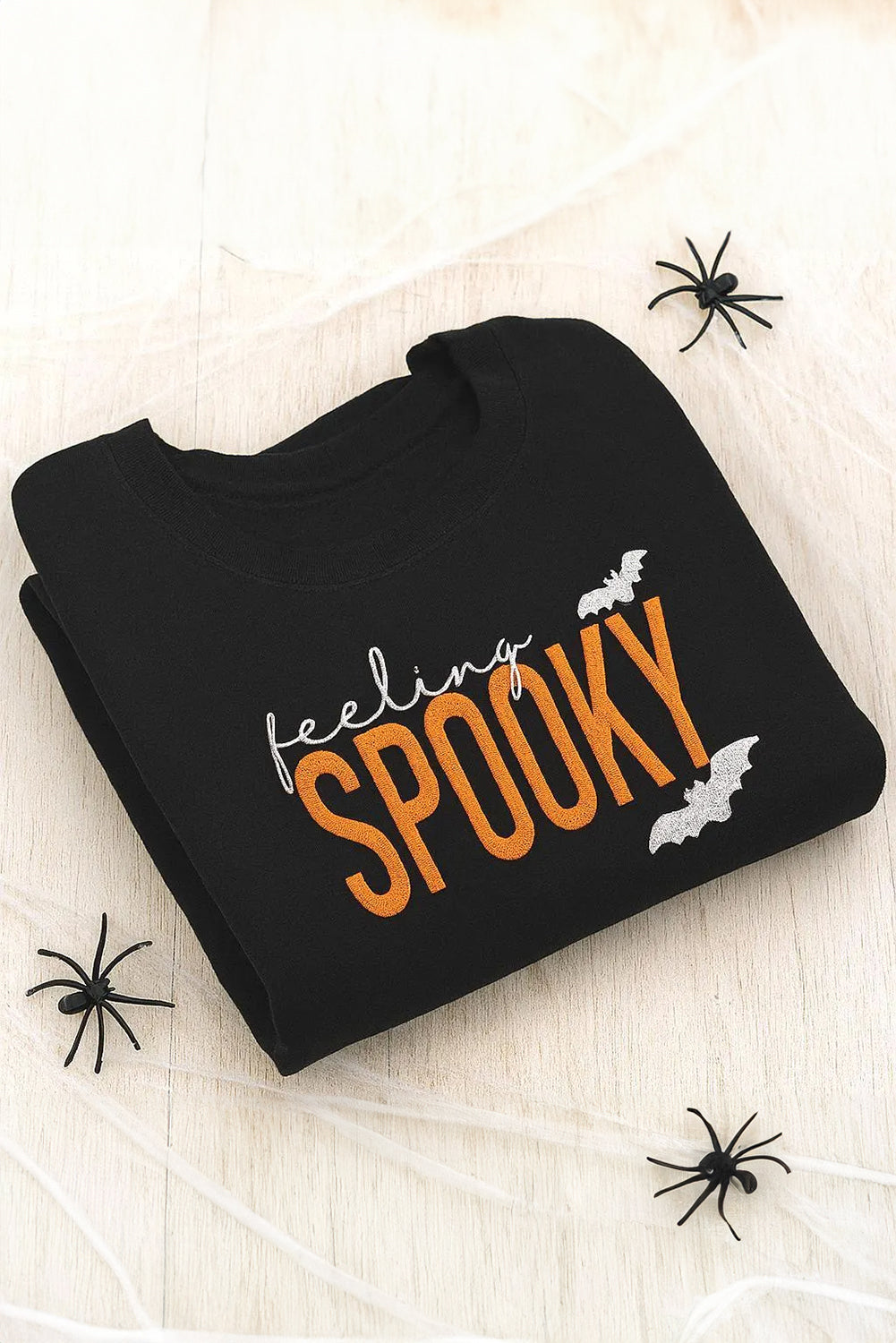 *Black Feeling Spooky Halloween Embroidered Graphic Baggy Sweatshirt