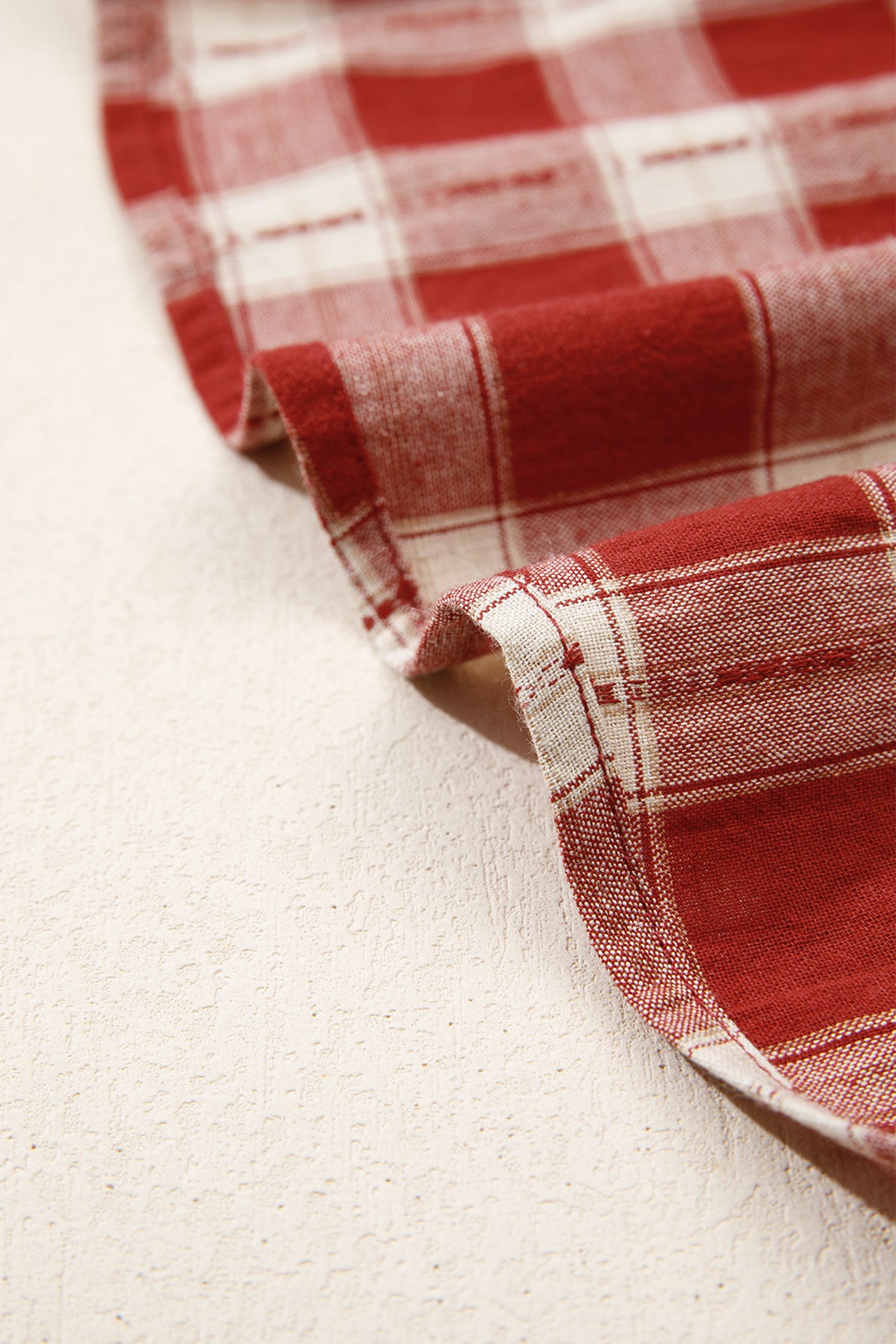 *Red Plaid Print Smocked Puff Sleeve Mini Dress