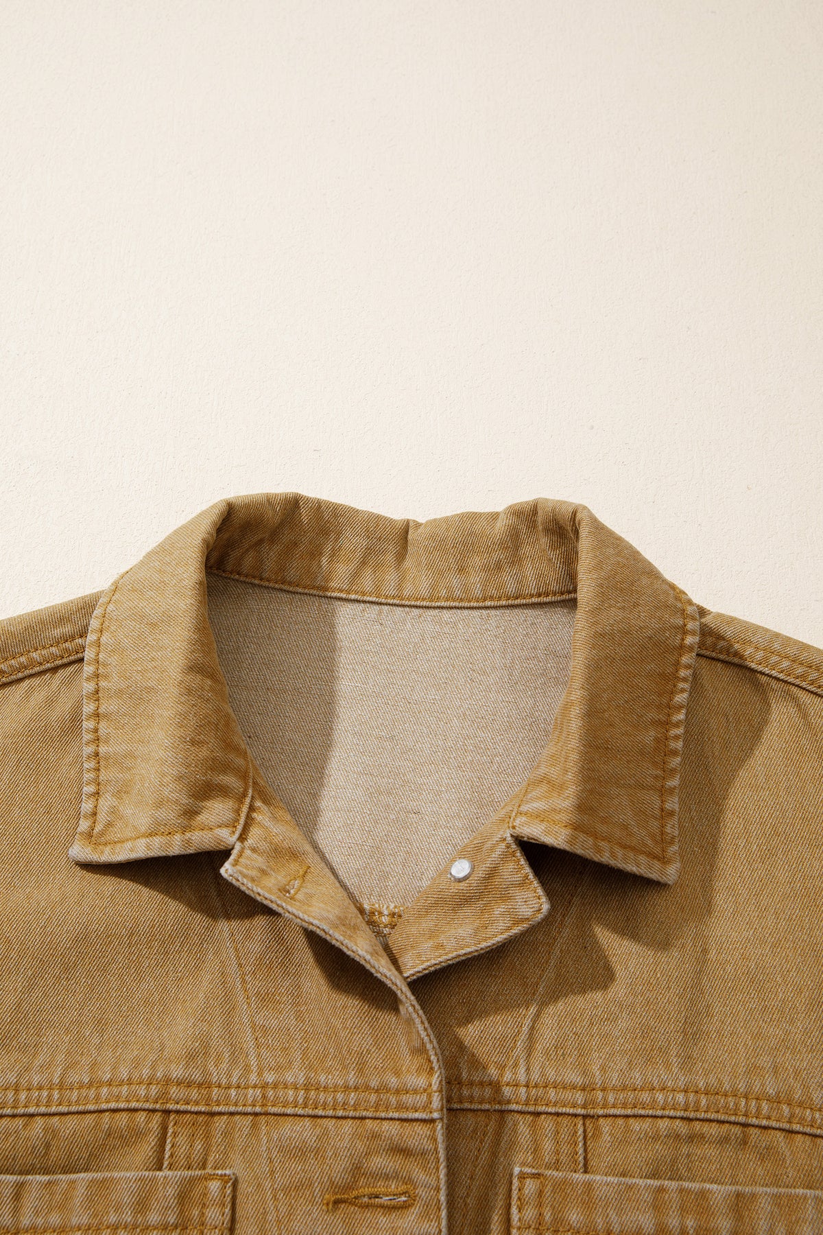 *honey gold Metal Button Front Long Sleeve Collar Denim Jacket