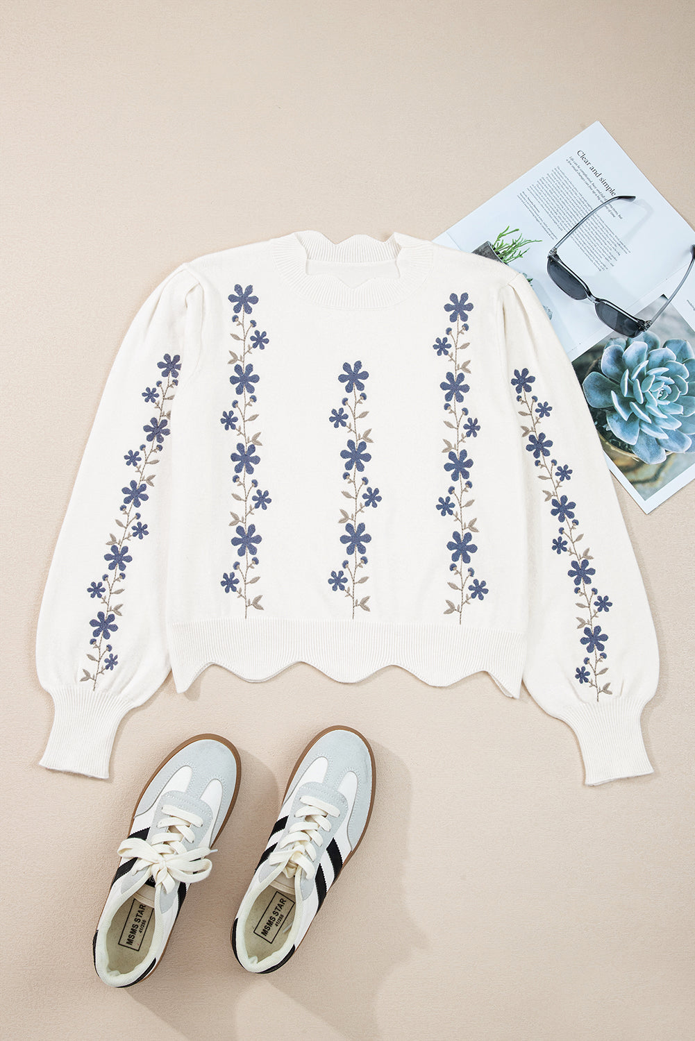 *White Floral Embroidered Scallop Hem Cropped Sweater