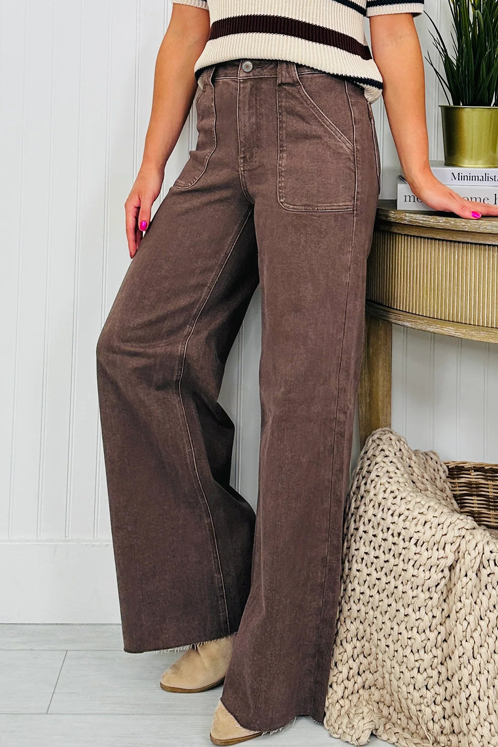 *Dark Brown Retro Washed Patch Pocket Loose Jeans